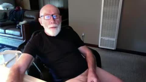 Snapshot of thickmorningwoodinyoualways chatting on December 1, 4:12 pm Thickmorningwoodinyou always online show from December 1, 4:12 pm