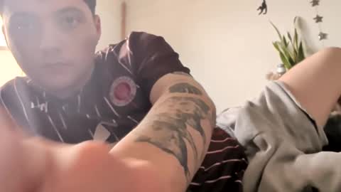 Snapshot of thickplantguy chatting on September 21, 2:08 pm thickplantguy online show from September 21, 2:08 pm