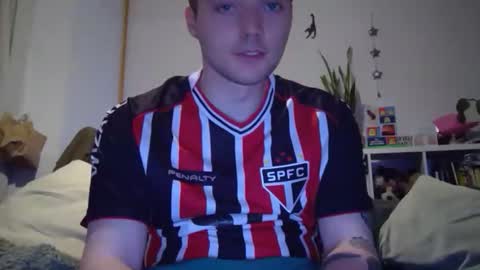 Snapshot of thickplantguy chatting on October 2, 6:04 pm thickplantguy online show from October 2, 6:04 pm