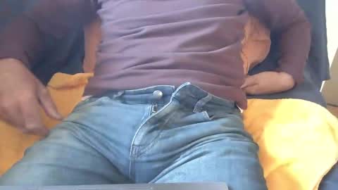 Snapshot of thickrum chatting on May 12, 9:06 am Thickru online show from May 12, 9:06 am