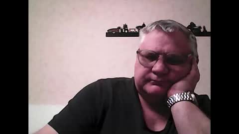 Thierrysymp online show from February 4, 5:41 pm