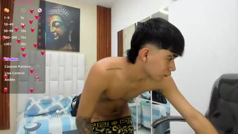 Snapshot of thiiago_collins chatting on June 25, 11:31 pm THIAGO COLLINS online show from June 25, 11:31 pm