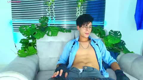 Thiago Saenzz online show from March 16, 2:39 am