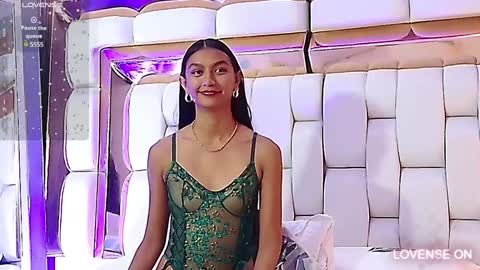 Snapshot of thin_eva chatting on January 24, 8:13 am Eva online show from January 24, 8:13 am