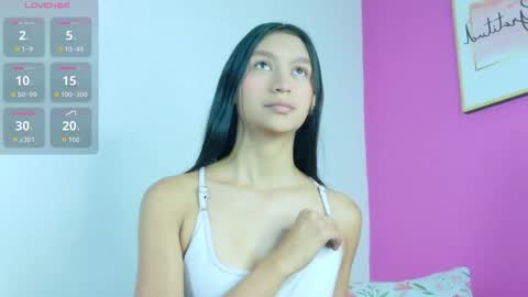 Snapshot of thin_eva chatting on February 12, 1:28 pm Eva online show from February 12, 1:28 pm