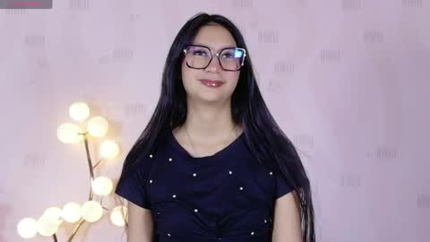 Eva  online show from June 4, 1:06 pm