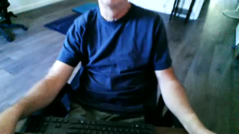 Snapshot of thinboy4moon chatting on July 7, 7:51 pm thinboy4moon online show from July 7, 7:51 pm