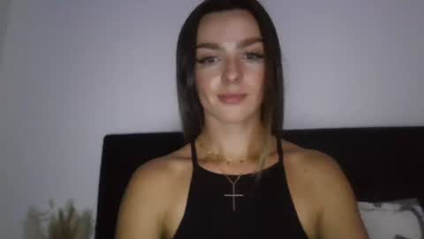 Snapshot of thisgirl_x chatting on July 21, 12:13 am thisgirl_x online show from July 21, 12:13 am