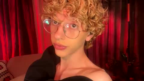Damiano online show from May 14, 8:26 pm