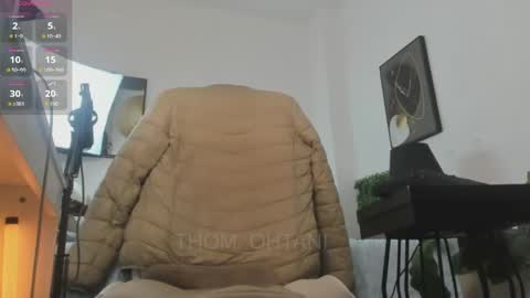 Snapshot of thom_ohtani chatting on May 26, 1:34 am thom_ohtani online show from May 26, 1:34 am