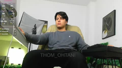 Snapshot of thom_ohtani chatting on June 3, 7:08 pm thom_ohtani online show from June 3, 7:08 pm