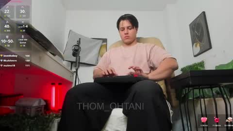 Snapshot of thom_ohtani chatting on June 8, 5:30 am thom_ohtani online show from June 8, 5:30 am