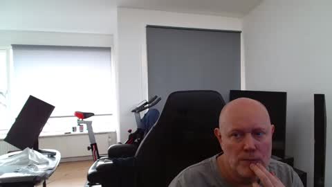 thomas315627 online show from March 10, 11:48 am