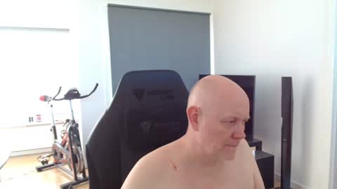 Snapshot of thomas806035 chatting on June 19, 3:05 pm thomas806035 online show from June 19, 3:05 pm