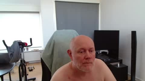 thomas806035 online show from July 15, 11:37 am
