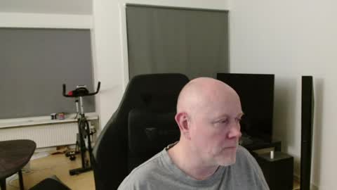 thomas806035 online show from July 25, 11:24 pm