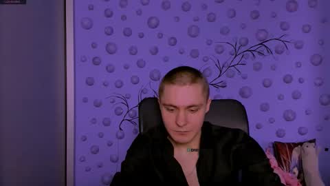 thomas_crow online show from February 22, 10:03 am