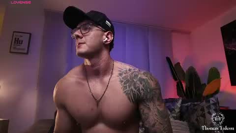 Thomas Falcon online show from July 4, 1:56 am