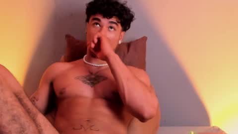 Snapshot of thomas_fit1 chatting on December 8, 3:21 am Thomas 3 JUST STAY AND BE MY LAST LOVE online show from December 8, 3:21 am