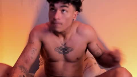 Snapshot of thomas_fit1 chatting on January 2, 4:46 pm Thomas 3 JUST STAY AND BE MY LAST LOVE online show from January 2, 4:46 pm