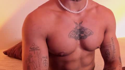 Snapshot of thomas_fit1 chatting on January 17, 3:34 am Thomas 3 JUST STAY AND BE MY LAST LOVE online show from January 17, 3:34 am