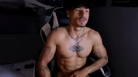 Thomas 3  JUST STAY AND BE MY LAST LOVE online show from April 18, 6:06 am