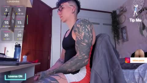 Snapshot of thomas_fuckboy chatting on November 26, 11:22 am Thomas Grey online show from November 26, 11:22 am