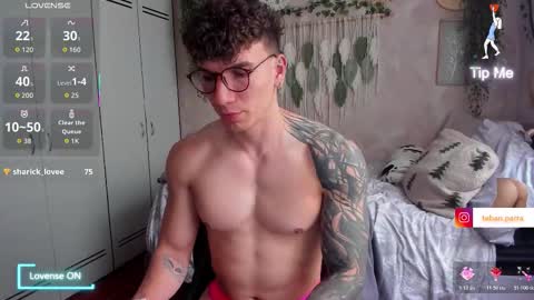 Snapshot of thomas_fuckboy chatting on December 4, 9:01 pm Thomas Grey online show from December 4, 9:01 pm