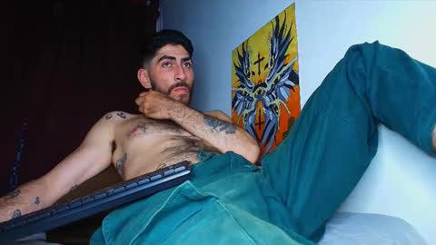 Snapshot of thomas_ks11 chatting on February 3, 3:04 am thomas_ks11 online show from February 3, 3:04 am