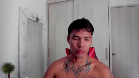 Thomas online show from February 5, 7:07 pm