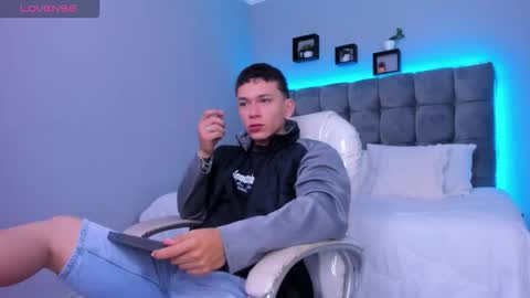 Thomas online show from January 16, 1:04 pm