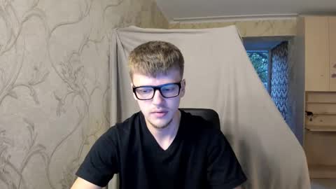 Snapshot of thomas_shelbivip chatting on October 4, 2:59 pm Tomas online show from October 4, 2:59 pm