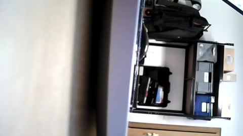 Snapshot of thomas_xt chatting on February 24, 4:49 pm thomas_xt online show from February 24, 4:49 pm