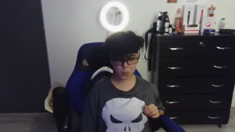 Snapshot of thomascooper_cams chatting on January 22, 4:23 am VALERIA online show from January 22, 4:23 am