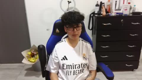 Snapshot of thomascooper_cams chatting on January 26, 1:31 am VALERIA online show from January 26, 1:31 am