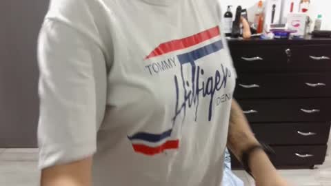 Snapshot of thomascooper_cams chatting on January 26, 7:42 am VALERIA online show from January 26, 7:42 am