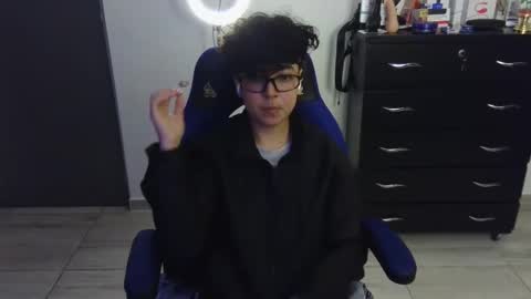 Snapshot of thomascooper_cams chatting on February 4, 8:24 am VALERIA online show from February 4, 8:24 am