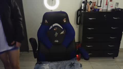 Snapshot of thomascooper_cams chatting on February 5, 11:28 pm VALERIA online show from February 5, 11:28 pm