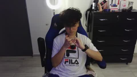 Snapshot of thomascooper_cams chatting on February 11, 3:50 am VALERIA online show from February 11, 3:50 am