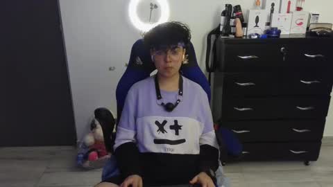 Snapshot of thomascooper_cams chatting on February 23, 11:58 pm VALERIA online show from February 23, 11:58 pm