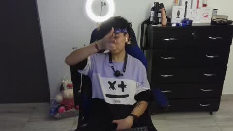 Snapshot of thomascooper_cams chatting on February 24, 6:05 am VALERIA online show from February 24, 6:05 am