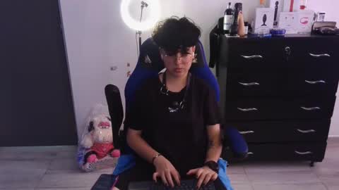 Snapshot of thomascooper_cams chatting on February 27, 8:42 pm VALERIA online show from February 27, 8:42 pm