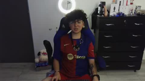 Snapshot of thomascooper_cams chatting on March 1, 2:04 am VALERIA online show from March 1, 2:04 am