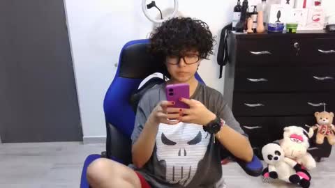 Snapshot of thomascooper_cams chatting on September 15, 7:25 pm VALERIA online show from September 15, 7:25 pm