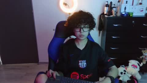 Snapshot of thomascooper_cams chatting on October 5, 8:29 pm VALERIA online show from October 5, 8:29 pm