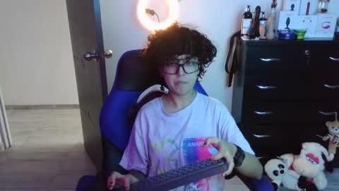 Snapshot of thomascooper_cams chatting on October 10, 7:46 pm VALERIA online show from October 10, 7:46 pm