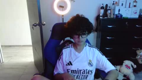 Snapshot of thomascooper_cams chatting on October 22, 5:56 pm VALERIA online show from October 22, 5:56 pm