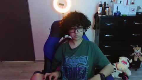 Snapshot of thomascooper_cams chatting on October 23, 7:34 pm VALERIA online show from October 23, 7:34 pm