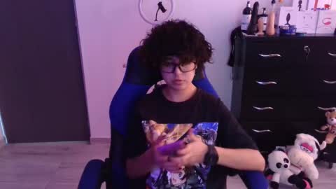 Snapshot of thomascooper_cams chatting on November 3, 7:04 pm VALERIA online show from November 3, 7:04 pm