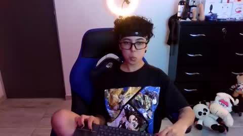 Snapshot of thomascooper_cams chatting on November 14, 7:56 pm VALERIA online show from November 14, 7:56 pm